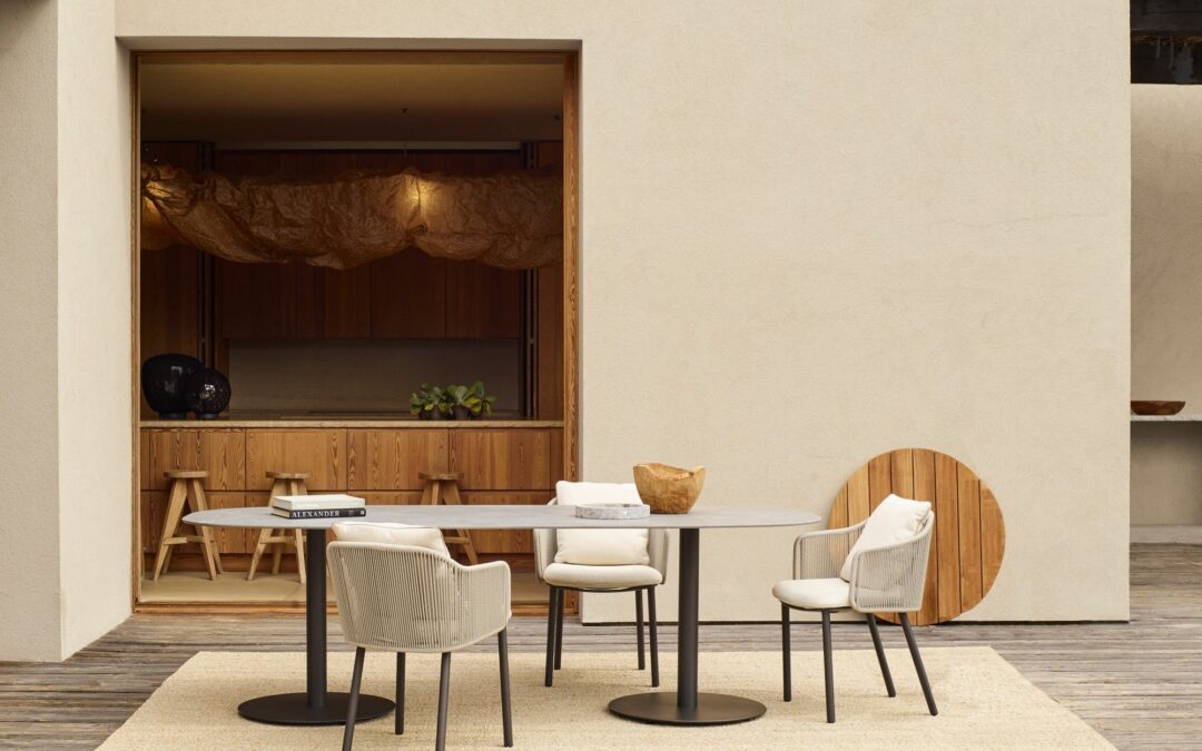 Round vs Rectangular Dining Table: Which Suits Your Layout?