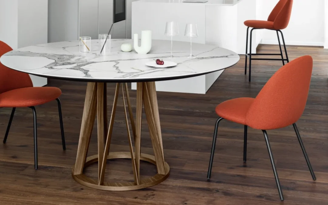 Iola Stool