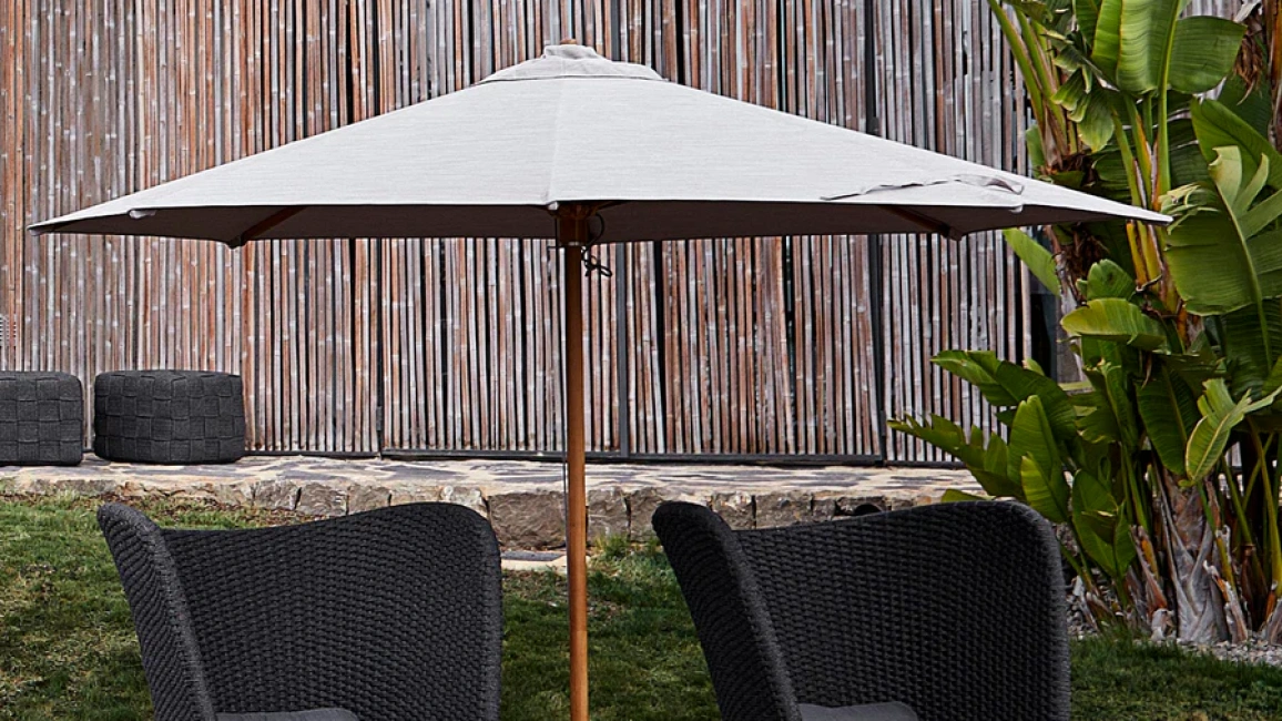How to choose patio furniture for Indian homes with weather protection features